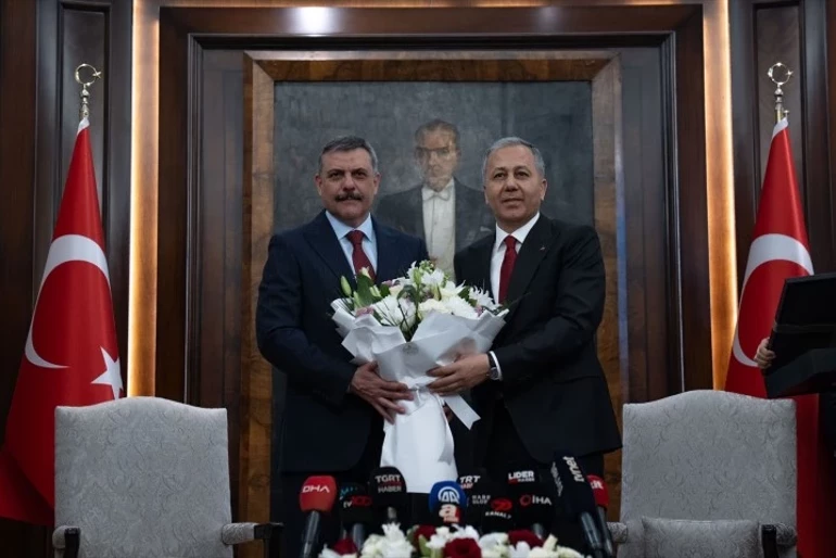 İçişleri Bakanlığı’nda yeni dönem: Mustafa Çiftçi görevi devraldı!